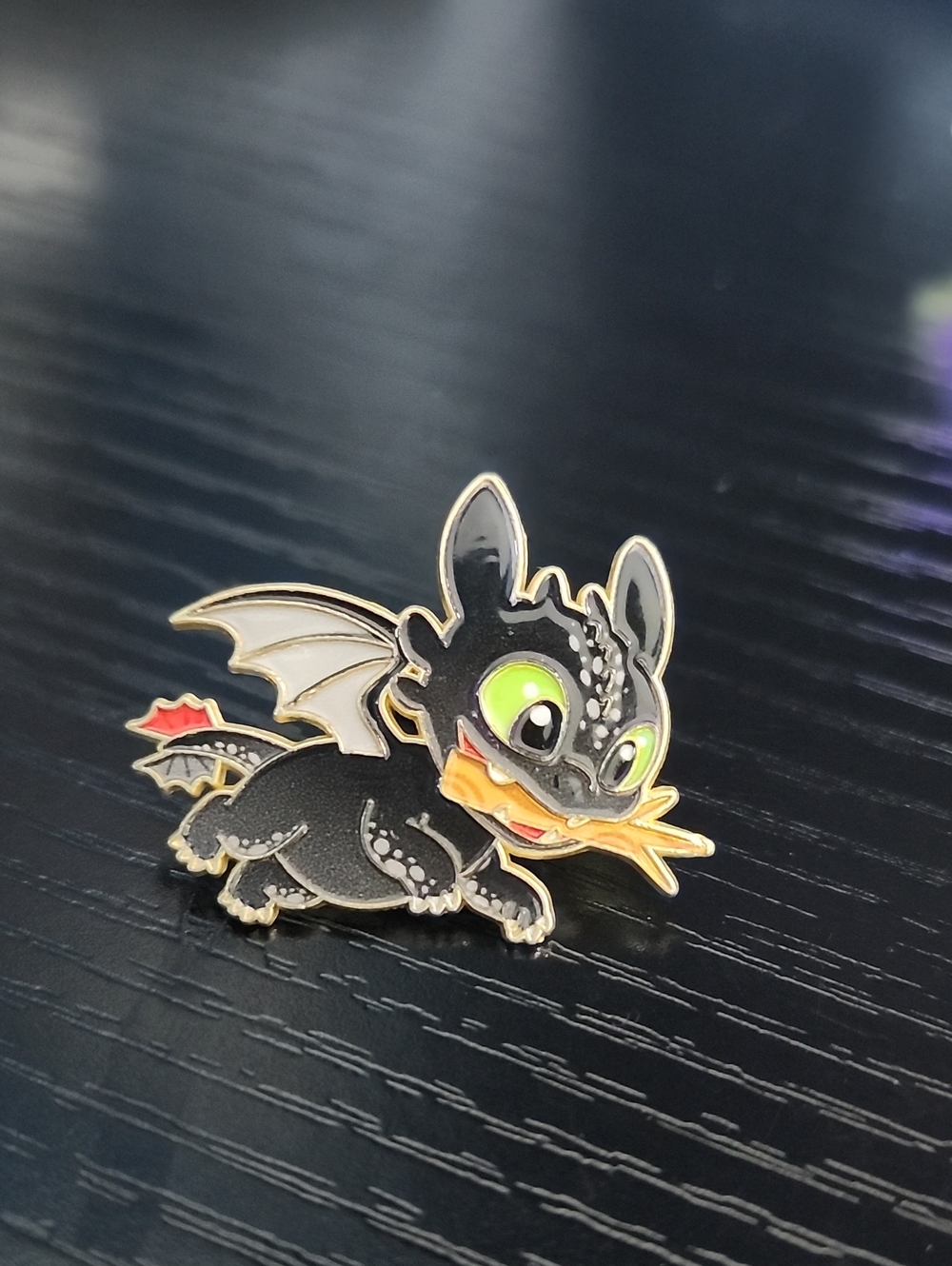 Dreamworks How To Train Your Dragon Toothless Enamel Pin